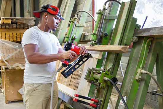 Atelier de production l´ouverture | Fabrication sur mesure et savoir-faire local